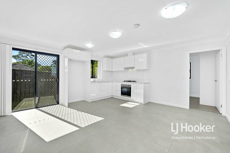 Photo - 49A Oatlands Street, Wentworthville NSW 2145 - Image 2