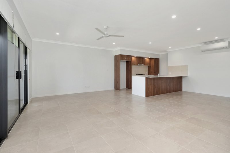 Photo - 49A Royston Circuit, Farley NSW 2320 - Image 8