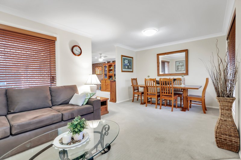 Photo - 49a Woodlands Drive, Glenmore Park NSW 2745 - Image 3