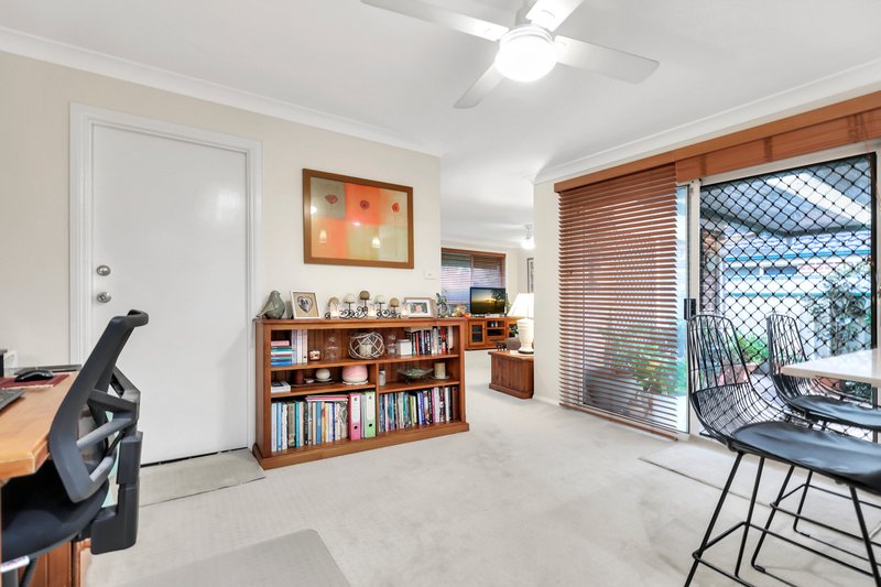 Photo - 49a Woodlands Drive, Glenmore Park NSW 2745 - Image 6