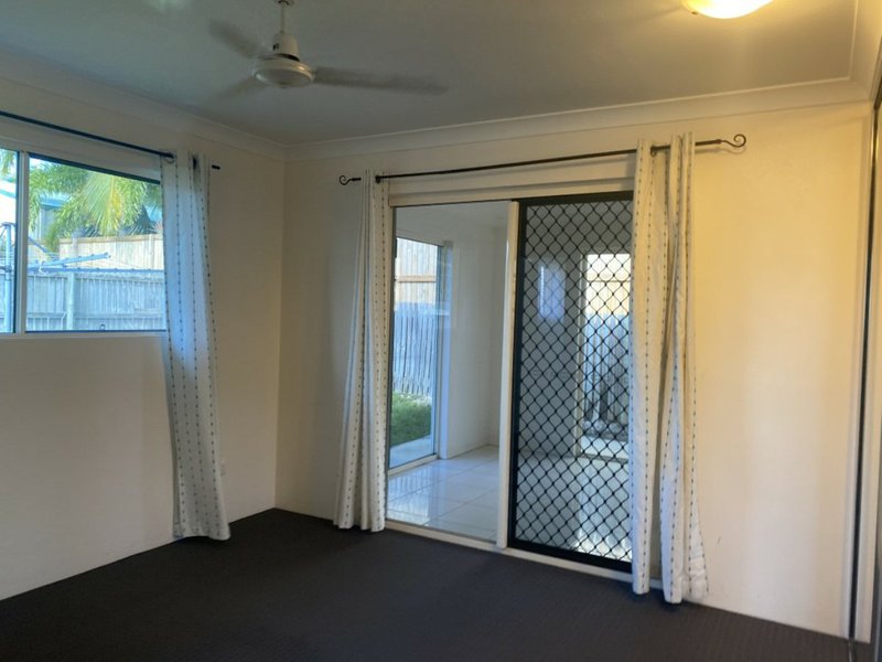 Photo - 4a & 4b Russell Street, Bowen QLD 4805 - Image 19