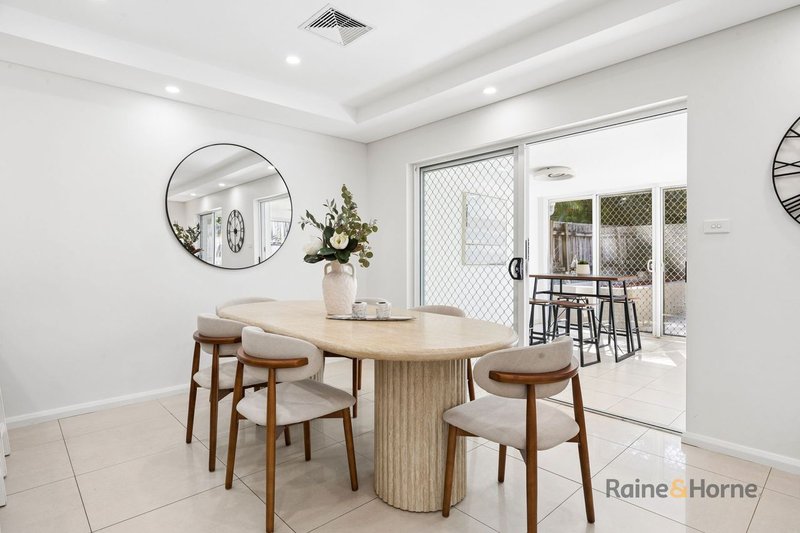 Photo - 4A Barellan Avenue, Carlingford NSW 2118 - Image 3