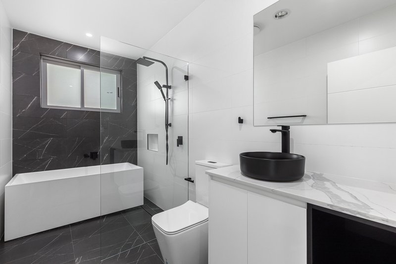 Photo - 4A Blackshaw Avenue, Mortdale NSW 2223 - Image 12