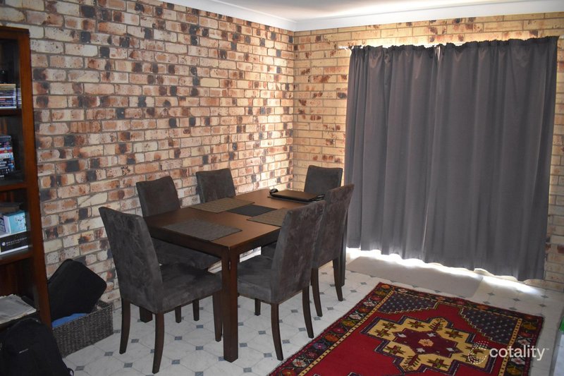 Photo - 4A Bowyer Drive, Emerald QLD 4720 - Image 3
