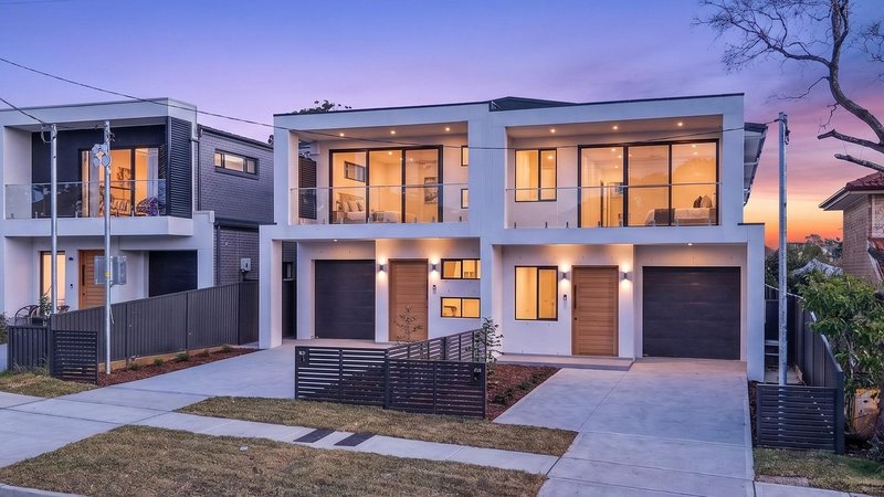 Photo - 4a Bunbury Road, Macquarie Fields NSW 2564 - Image 2