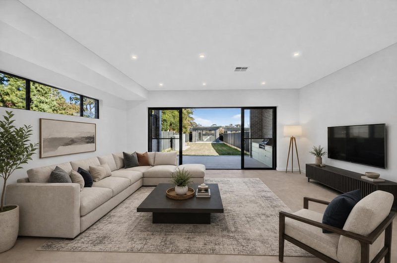 Photo - 4a Bunbury Road, Macquarie Fields NSW 2564 - Image 7