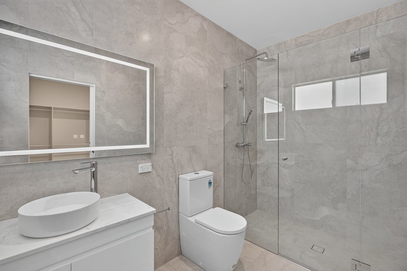 Photo - 4a Bunbury Road, Macquarie Fields NSW 2564 - Image 16