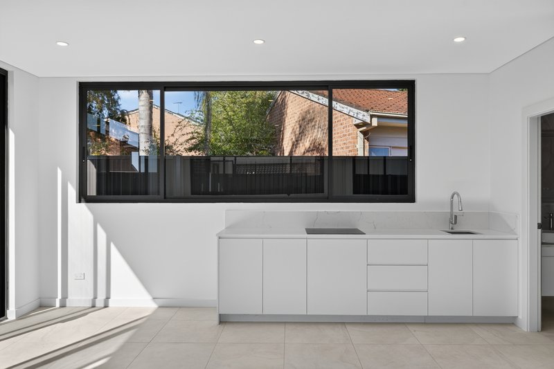 Photo - 4a Bunbury Road, Macquarie Fields NSW 2564 - Image 32