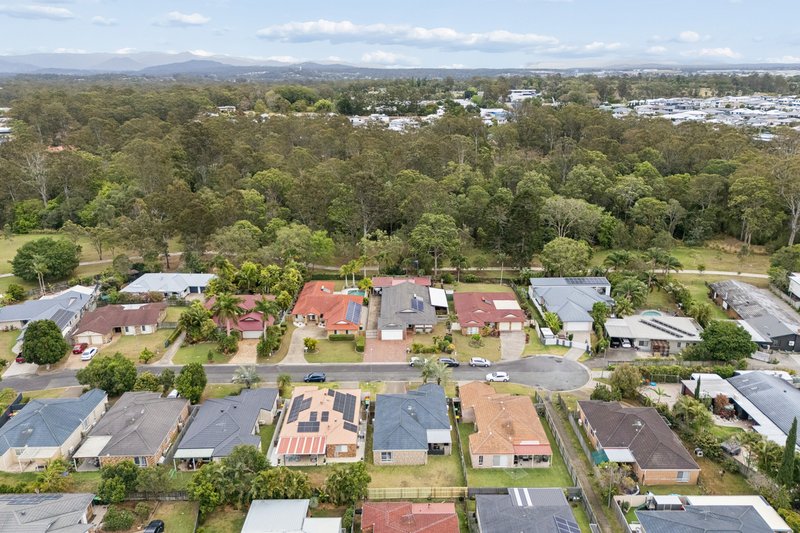 Photo - 4A Coolabah Crescent, Bridgeman Downs QLD 4035 - Image 10