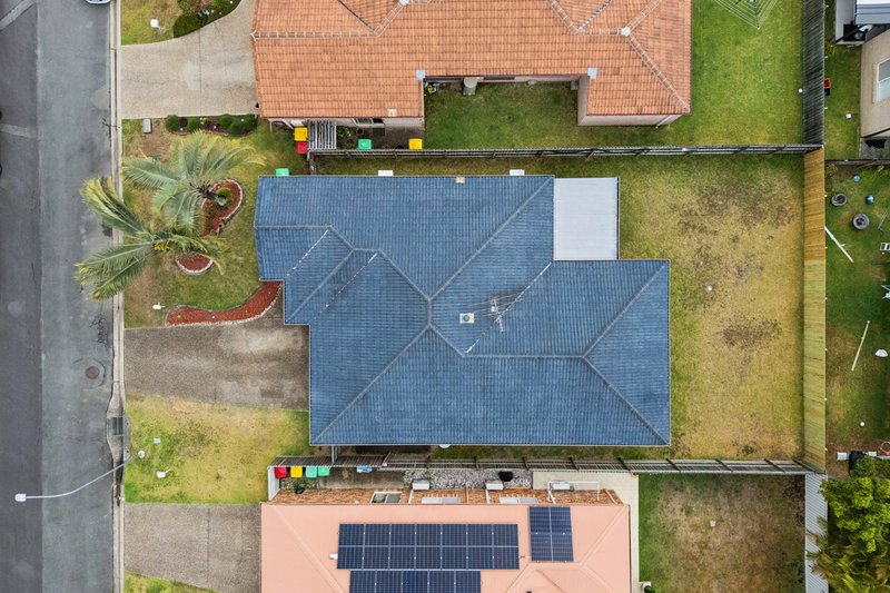 Photo - 4A Coolabah Crescent, Bridgeman Downs QLD 4035 - Image 12