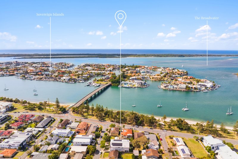 Photo - 4A Drake Avenue, Paradise Point QLD 4216 - Image 22