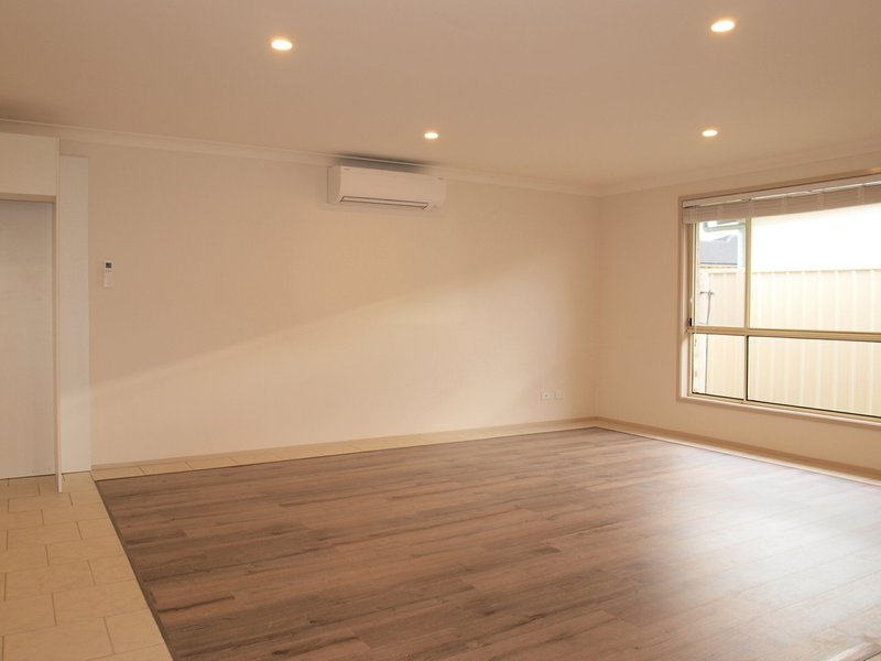 Photo - 4A Edmund Street, Sanctuary Point NSW 2540 - Image 4