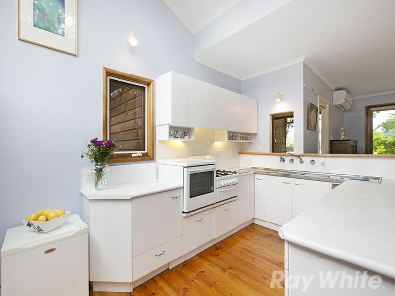 Photo - 4A Fairleigh Avenue, Beaumaris VIC 3193 - Image 6