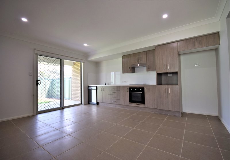 Photo - 4A Gunbar Way, Nowra NSW 2541 - Image 3