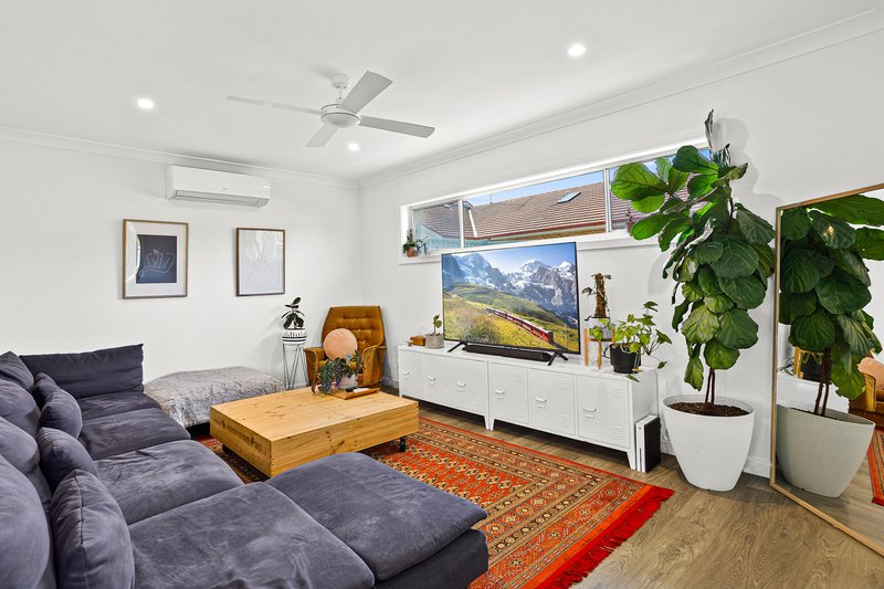 Photo - 4A Heathcote Street, Helensburgh NSW 2508 - Image 4