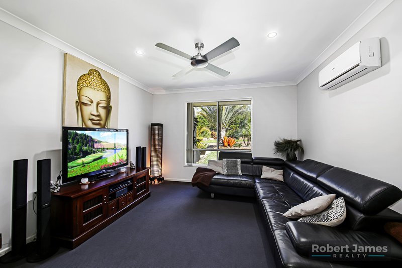 Photo - 4A Illoura Place, Cooroibah QLD 4565 - Image 6