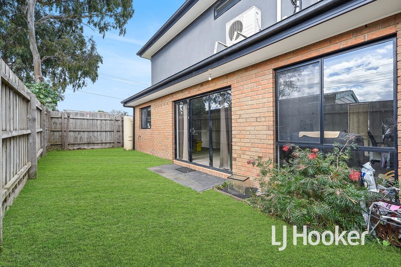 Photo - 4A Jason Place, Hampton Park VIC 3976 - Image 10