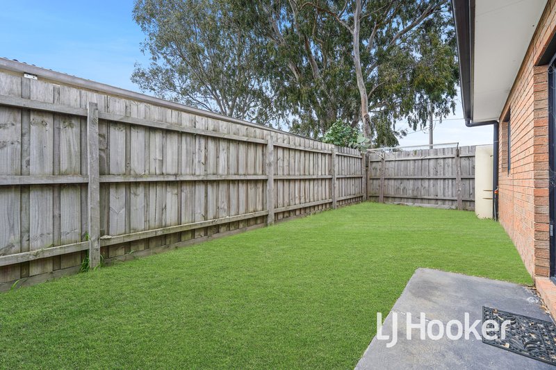 Photo - 4A Jason Place, Hampton Park VIC 3976 - Image 11