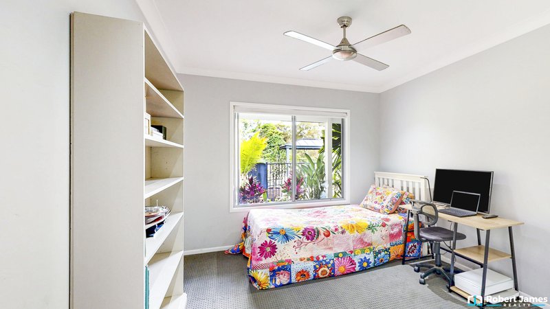 Photo - 4A Jirrima Crescent, Cooroibah QLD 4565 - Image 17