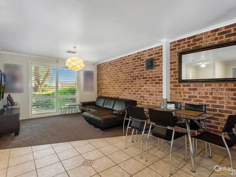 Photo - 4A Justin Place, Quakers Hill NSW 2763 - Image 4