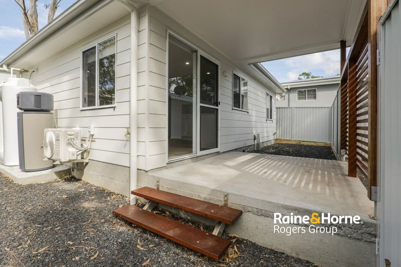 Photo - 4a Lakeshore Avenue, Kingfisher Shores NSW 2259 - Image 7