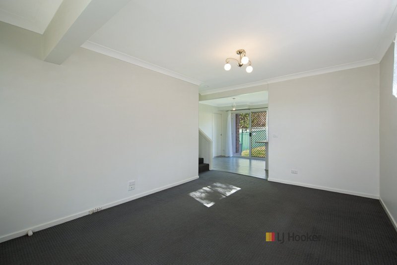 Photo - 4a Larapinta Street, Gwandalan NSW 2259 - Image 3