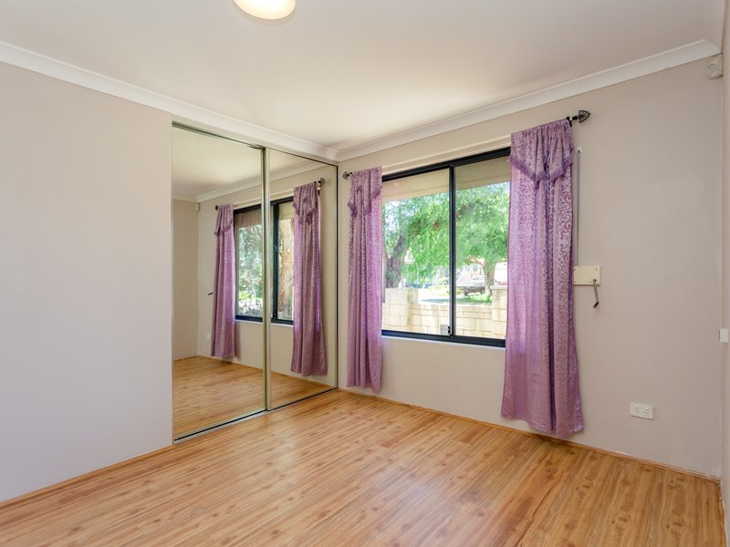 Photo - 4a Locksley Avenue, Armadale WA 6112 - Image 8