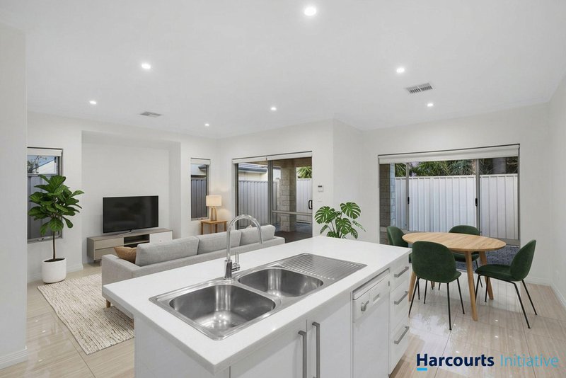 Photo - 4A Moore Street, Dianella WA 6059 - Image 1