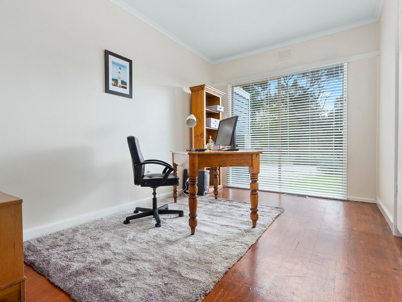 Photo - 4a Morris Road, Woodend VIC 3442 - Image 11