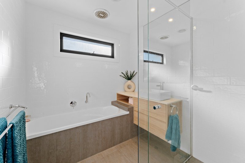 Photo - 4A Nola Court, Croydon VIC 3136 - Image 8