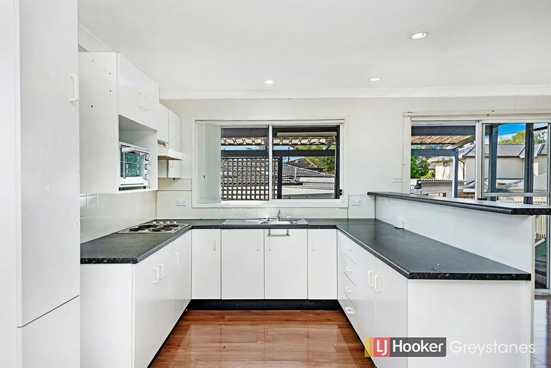 Photo - 4a Pandora Crescent, Greystanes NSW 2145 - Image 3