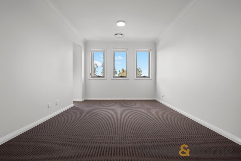 Photo - 4a Parsons Grove, Oran Park NSW 2570 - Image 6