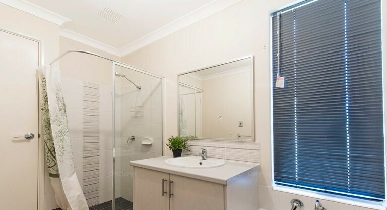 Photo - 4A Richard Place, Armadale WA 6112 - Image 9