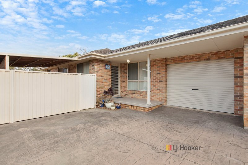 Photo - 4a West Kahala Avenue, Budgewoi NSW 2262 - Image 1