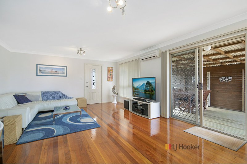 Photo - 4a West Kahala Avenue, Budgewoi NSW 2262 - Image 5