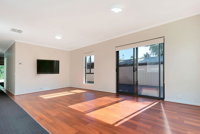 Photo - 4A Westmoreland Crescent, Largs North SA 5016 - Image 5