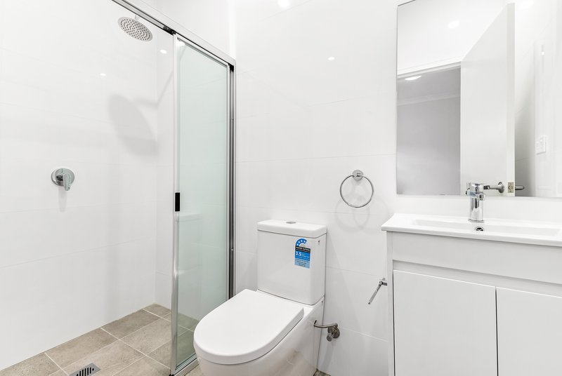 Photo - 4a/11a Moonbie Street, Summer Hill NSW 2130 - Image 4