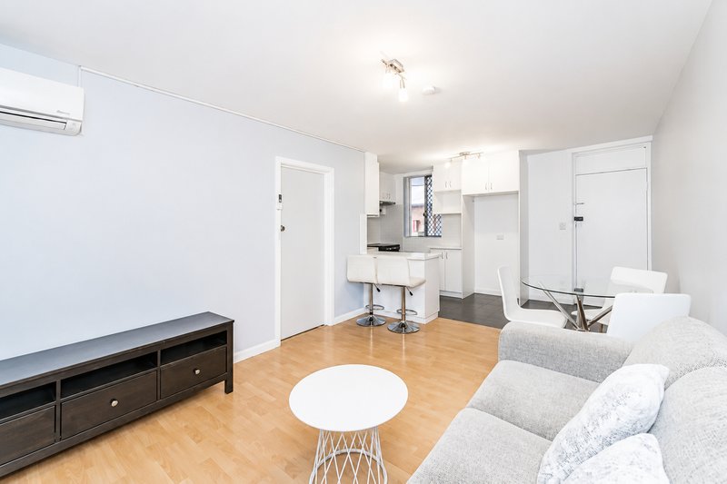 Photo - 4a/159 Hector Street, Osborne Park WA 6017 - Image 4