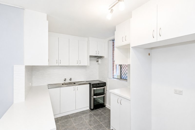 Photo - 4a/159 Hector Street, Osborne Park WA 6017 - Image 6