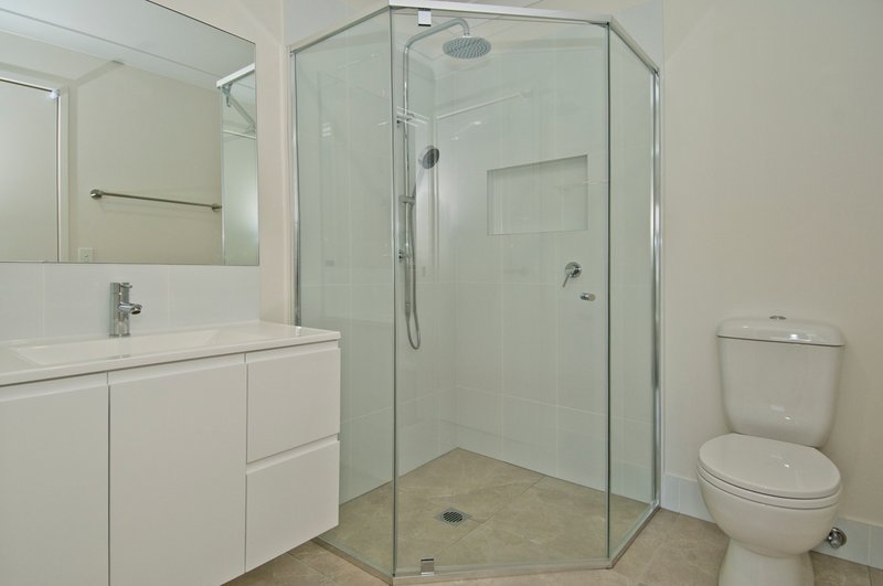 Photo - 4A/46 Holzheimer Road, Bethania QLD 4205 - Image 6