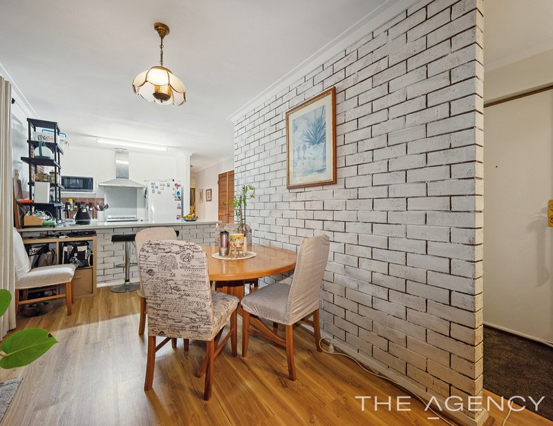 Photo - 4B Anglesey Drive, Kardinya WA 6163 - Image 4