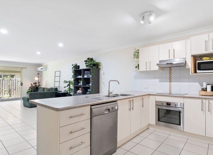 Photo - 4B Barratt Street, Coomera QLD 4209 - Image 2
