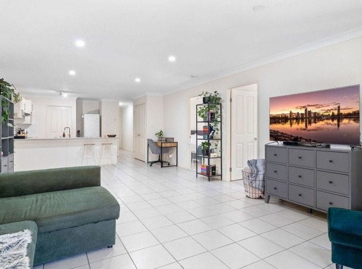 Photo - 4B Barratt Street, Coomera QLD 4209 - Image 4