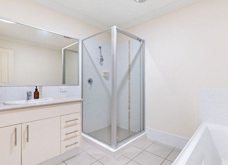 Photo - 4B Barratt Street, Coomera QLD 4209 - Image 6