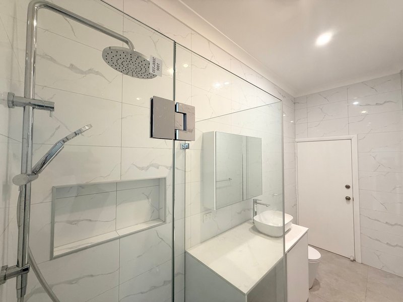 Photo - 4B Blakesley Road, Carlton NSW 2218 - Image 4