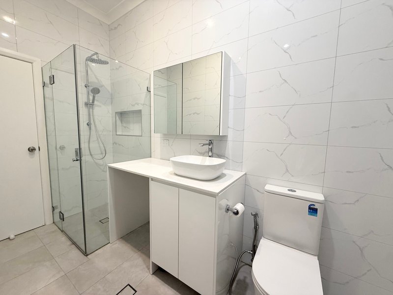 Photo - 4B Blakesley Road, Carlton NSW 2218 - Image 5