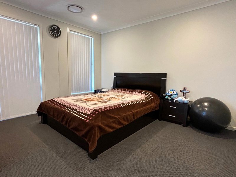 Photo - 4B Bodalla Street, Fairfield Heights NSW 2165 - Image 6