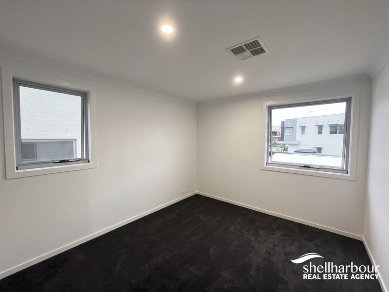 Photo - 4B Cove Boulevard, Shell Cove NSW 2529 - Image 9