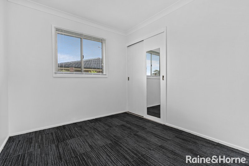 Photo - 4B Daley Place, Fairfield West NSW 2165 - Image 5