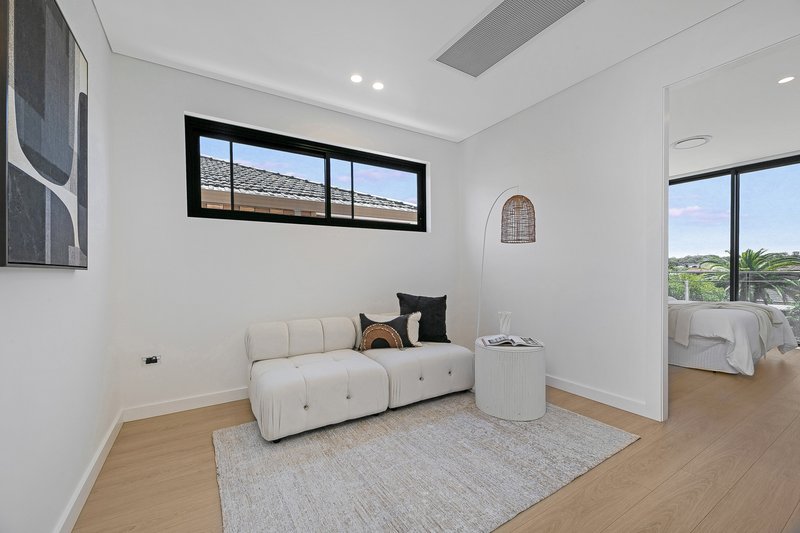 Photo - 4B Daphne Avenue, Bankstown NSW 2200 - Image 9